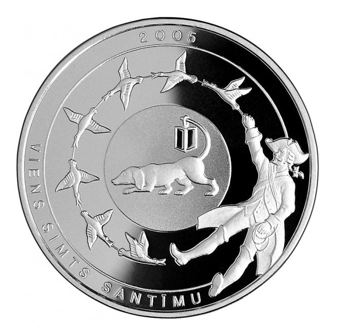 Baron M&uuml;nchhausen. Graphic design: Arvīds Priedīte. Plaster model: Jānis Strupulis. 2005. Silver jubilee coin. Obverse and reverse. Publicity photo