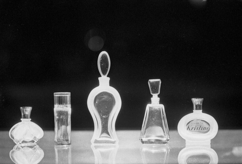 Ilustrācija Irēnas Bužinskas lekcijai &ldquo;Anonīmās stikla klasiķes. Neliels ieskats Iļģuciema 20. gs. 60. gadu stikla dizaina vēsturē&rdquo;. Publicitātes foto