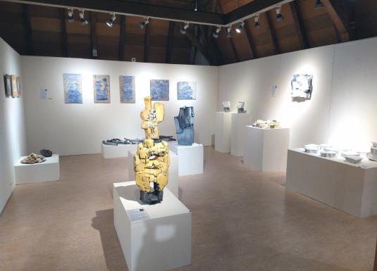 Valdas Podkalnes māksla Nīderlandes muzejā – prestižā keramikas centrā Tiendschuur Tegelenā